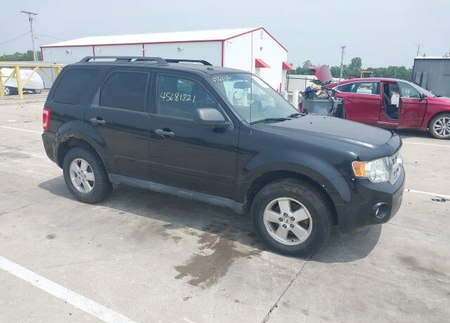 2011 FORD Escape