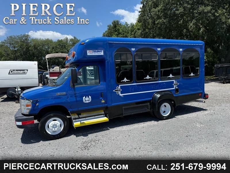 2017 FORD E-350