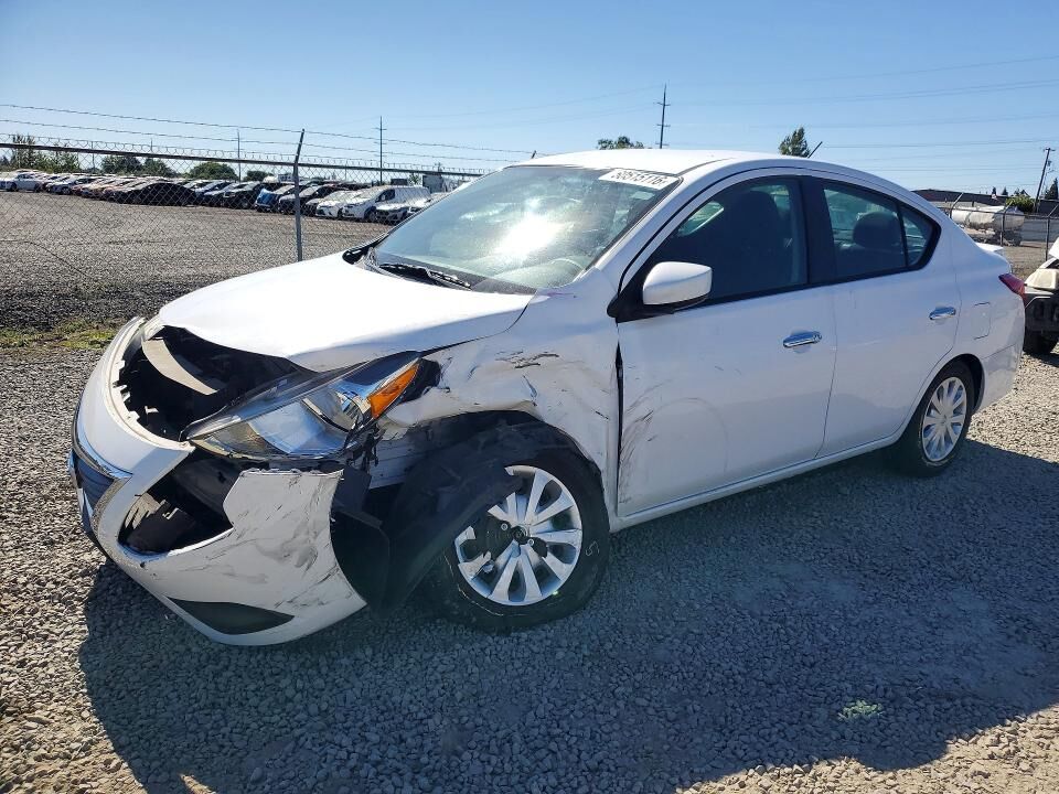 2019 NISSAN Versa