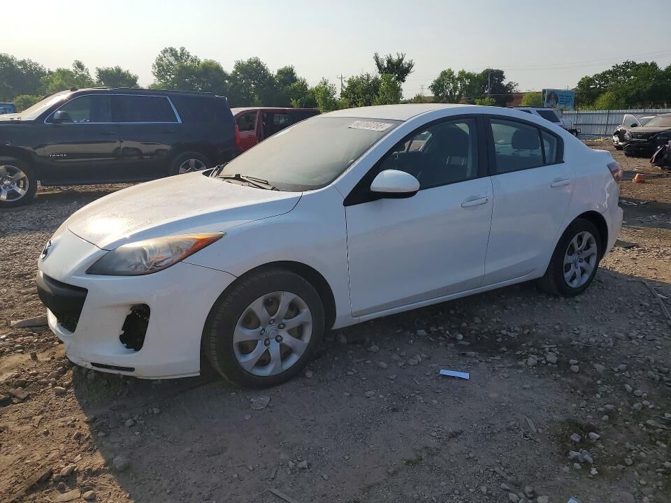 2013 MAZDA Mazda3