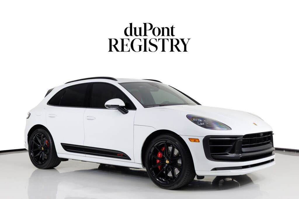 2022 PORSCHE Macan