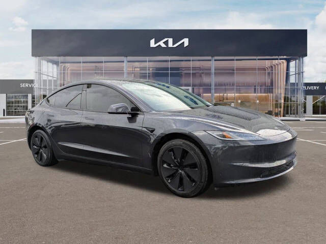 2025 TESLA Model 3
