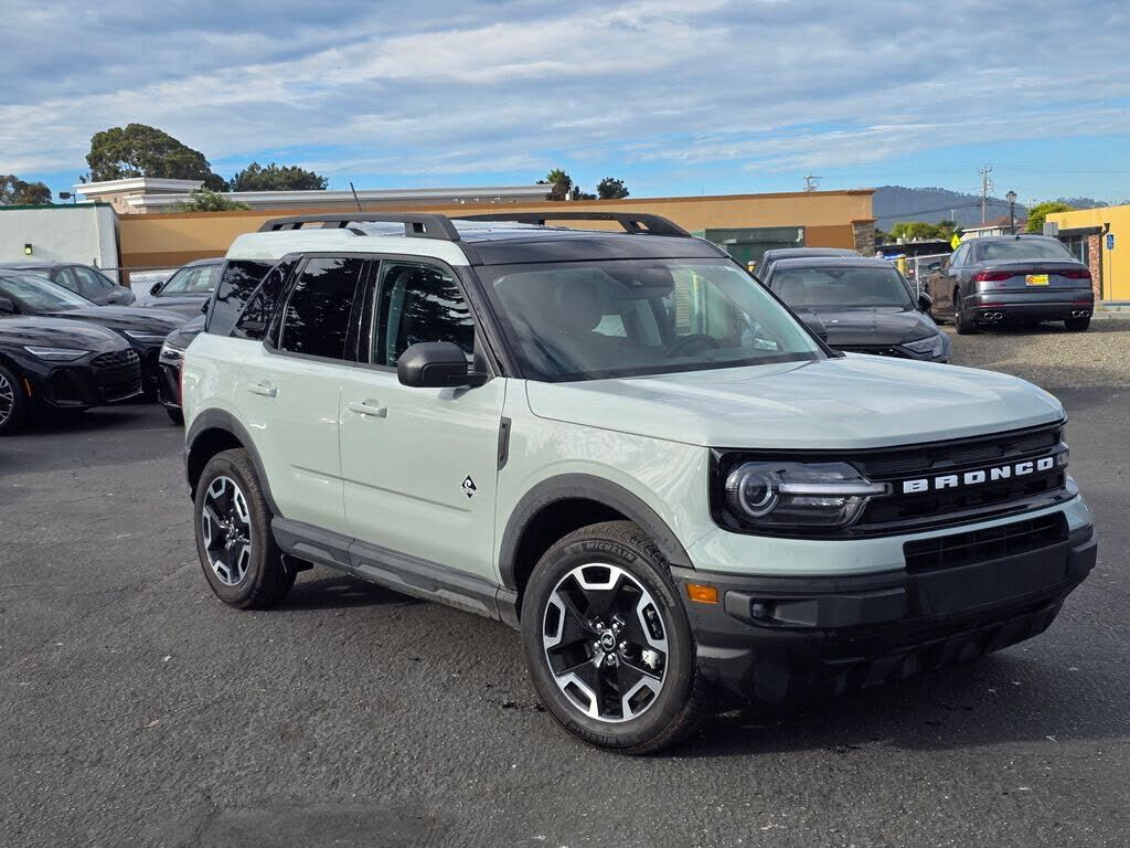 2023 FORD Bronco