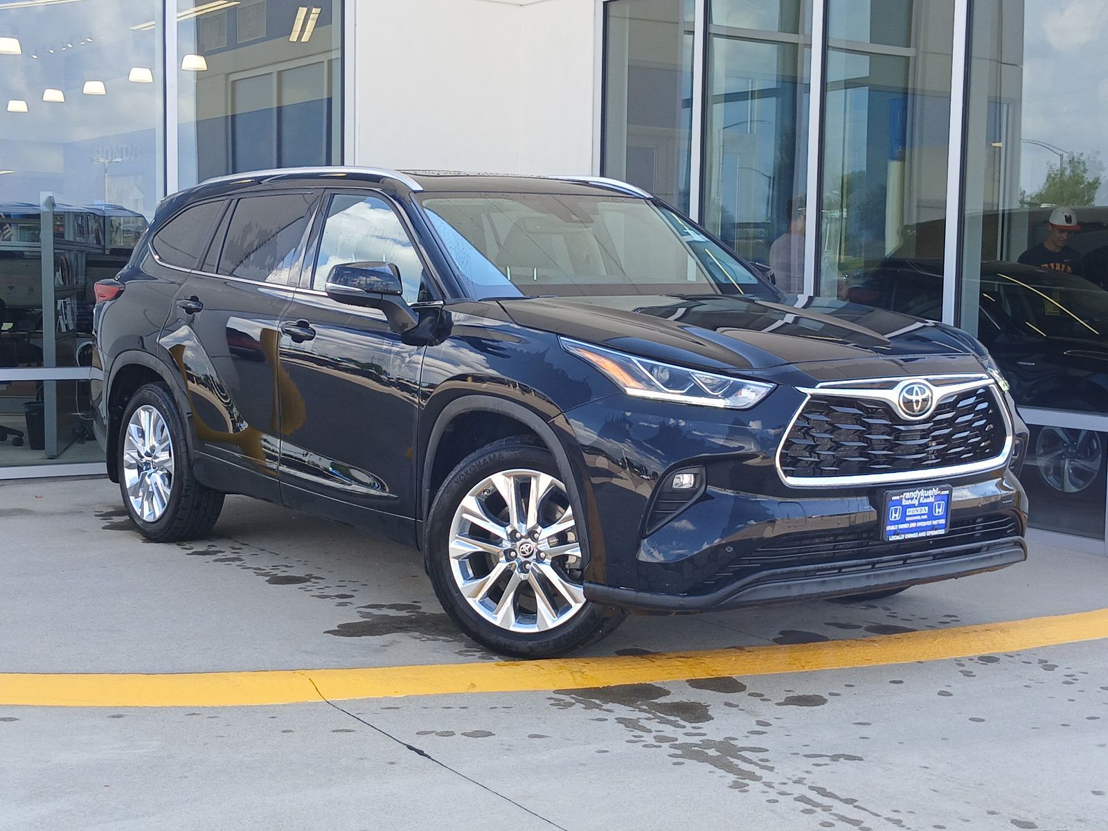 2023 TOYOTA Highlander