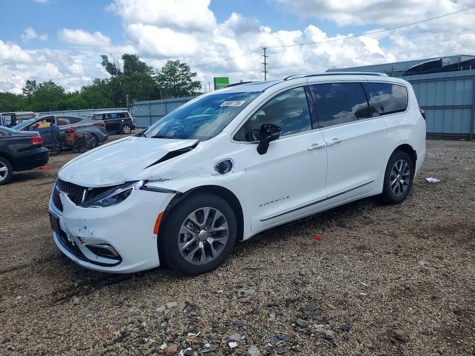 2023 CHRYSLER Pacifica