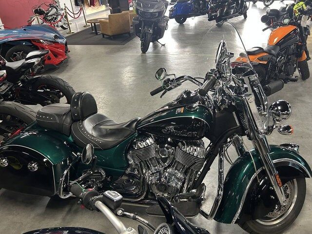 2019 INDIAN MOTORCYCLE Springfield