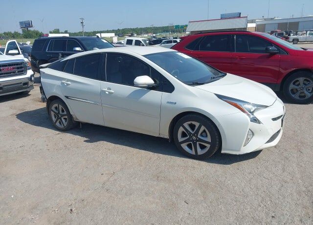 2017 TOYOTA PRIUS
