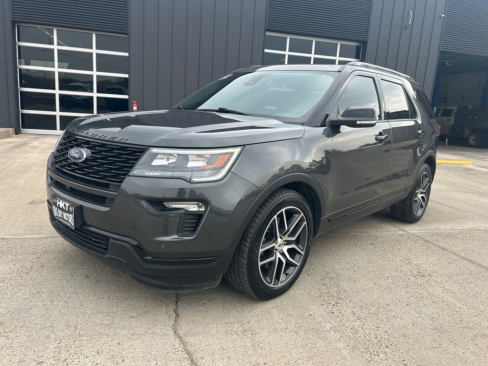 2018 FORD Explorer