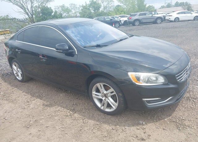 2015 VOLVO S60