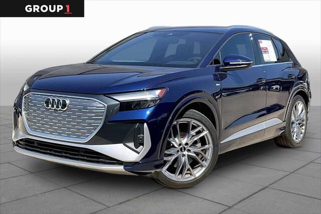 2025 AUDI Q4