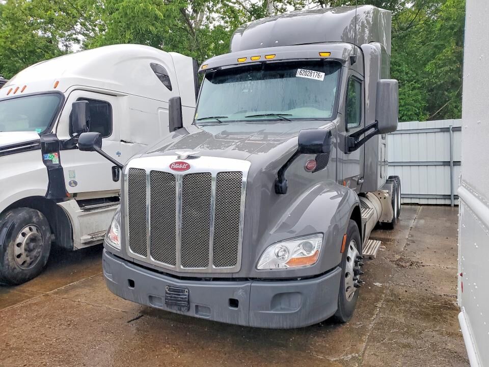 2019 PETERBILT 579