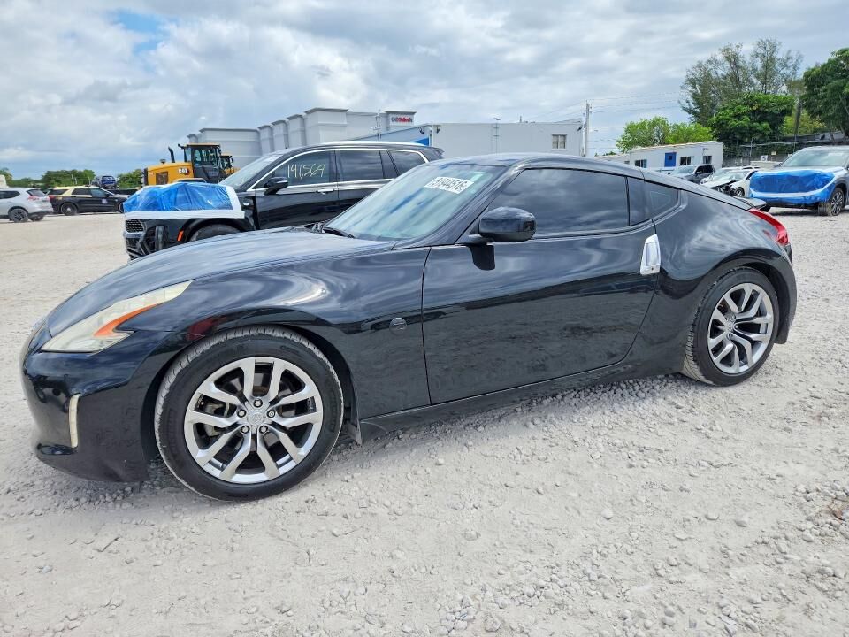 2014 NISSAN 370Z