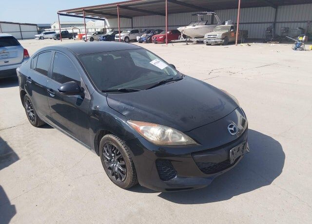 2013 MAZDA Mazda3