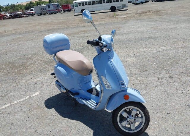 2017 PIAGGIO AND VESPA Primavera