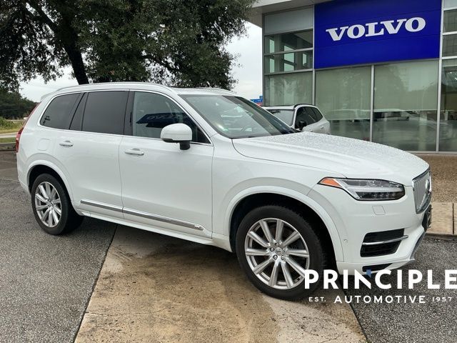 2017 VOLVO XC90