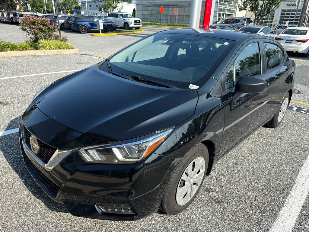 2022 NISSAN Versa