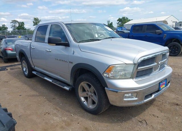 2012 DODGE Ram