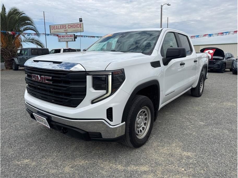 2023 GMC Sierra