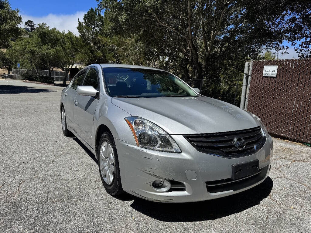 2011 NISSAN Altima