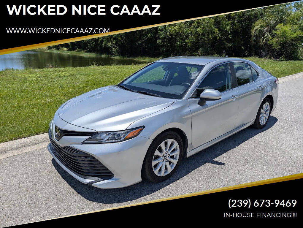 2019 TOYOTA Camry
