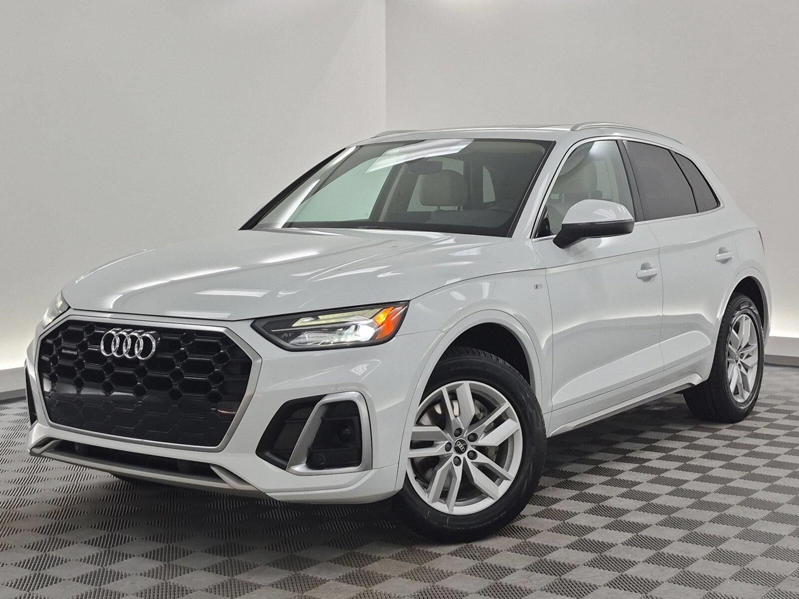 2022 AUDI Q5