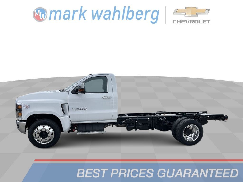2024 GMC Silverado Medium Duty