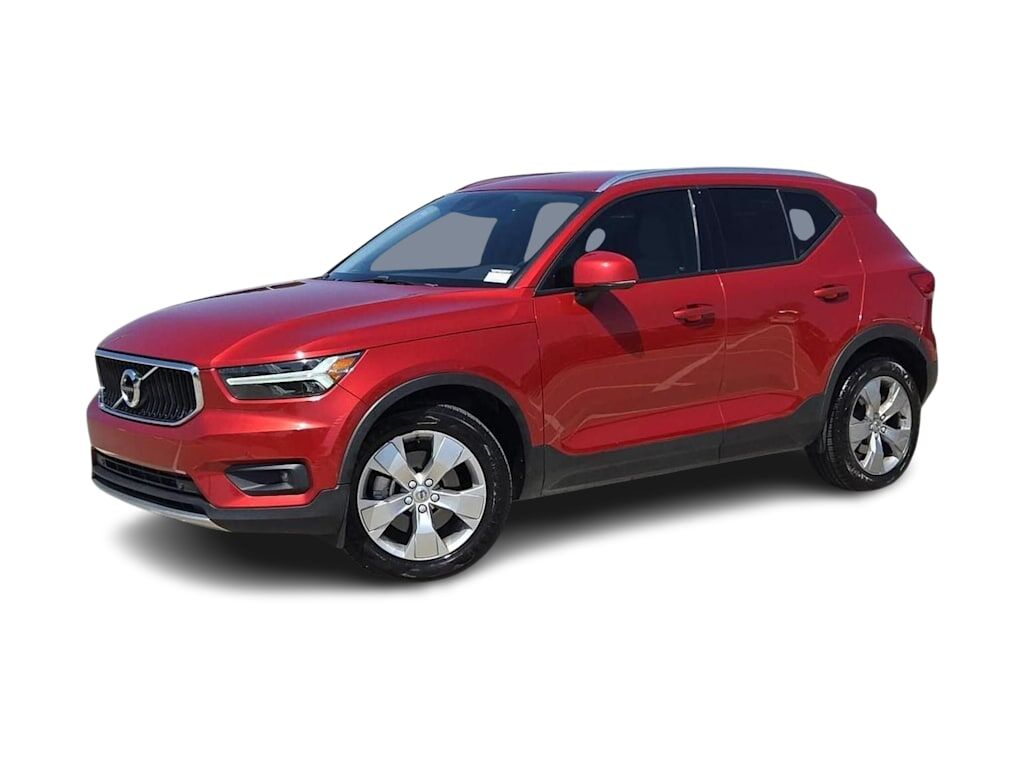 2022 VOLVO XC40