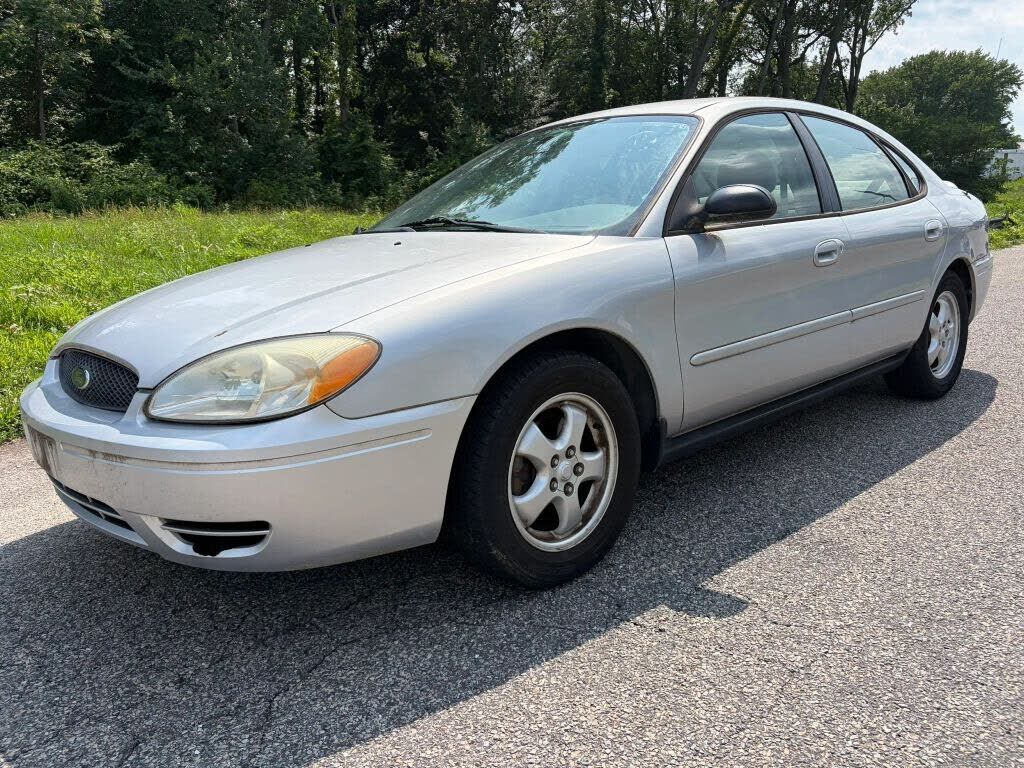 2006 FORD Taurus