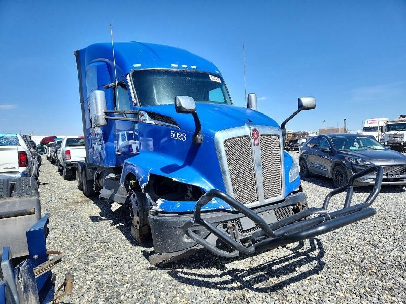 2022 KENWORTH T680