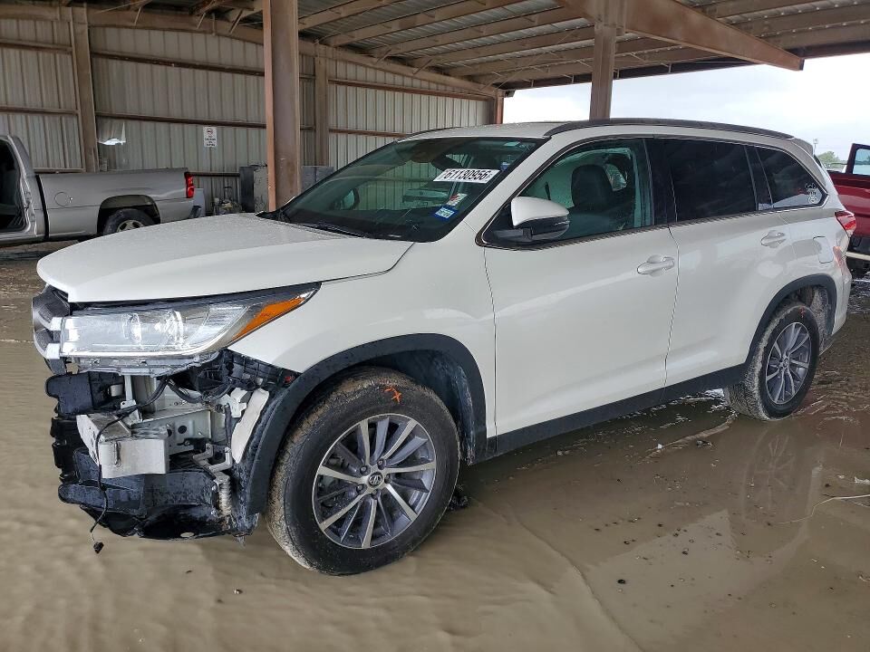 2019 TOYOTA Highlander