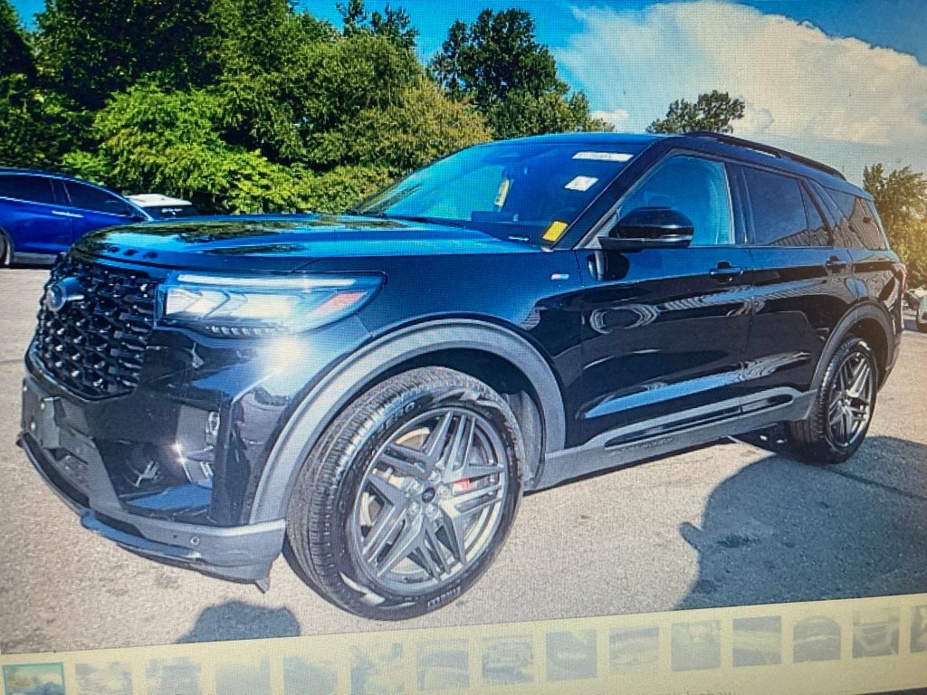 2025 FORD Explorer