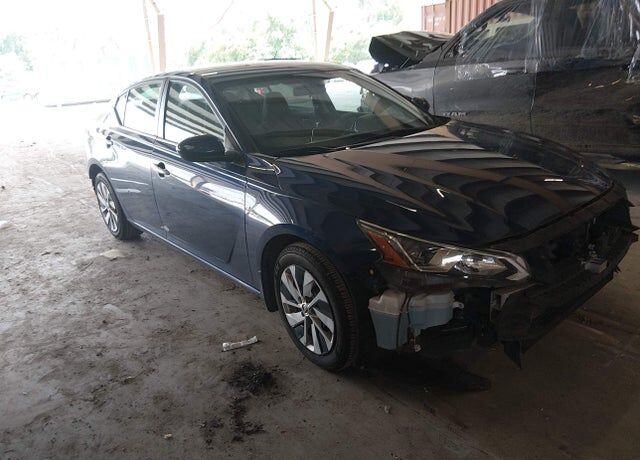 2019 NISSAN Altima