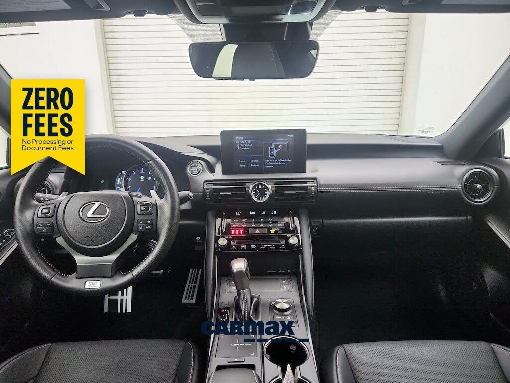 2024 LEXUS IS