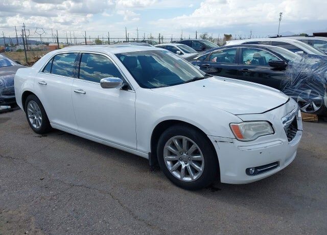 2011 CHRYSLER 300C