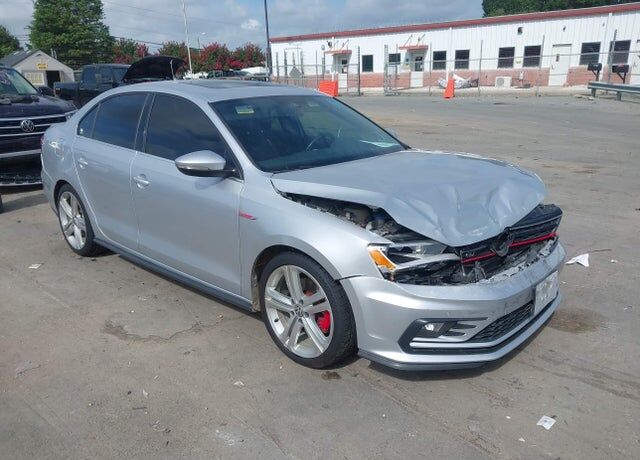 2016 VOLKSWAGEN Jetta