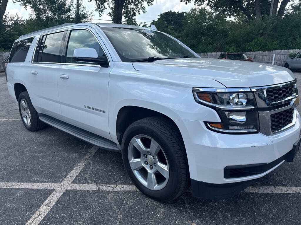 2016 CHEVROLET Suburban