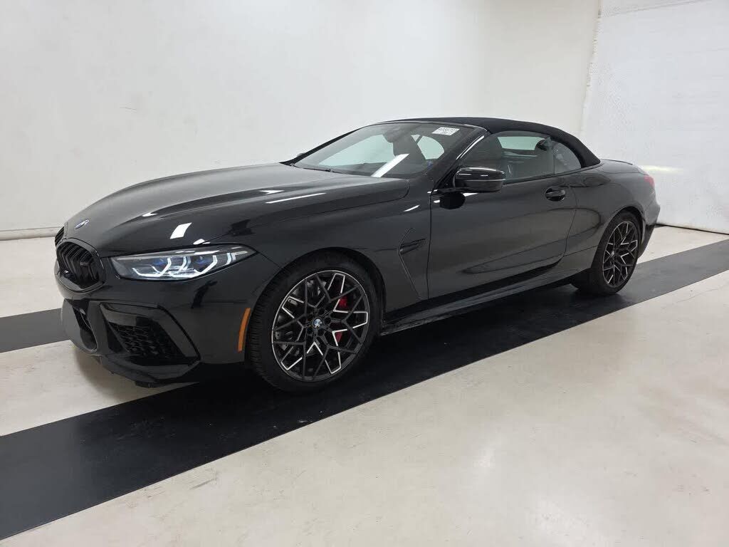 2025 BMW M8