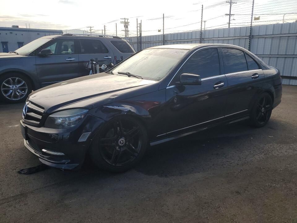 2011 MERCEDES-BENZ C-Class