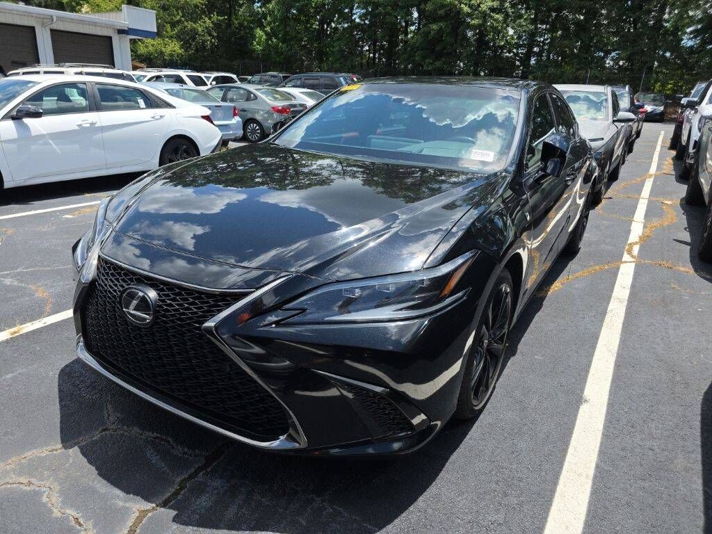 2022 LEXUS ES