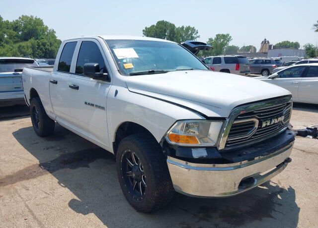 2012 DODGE Ram