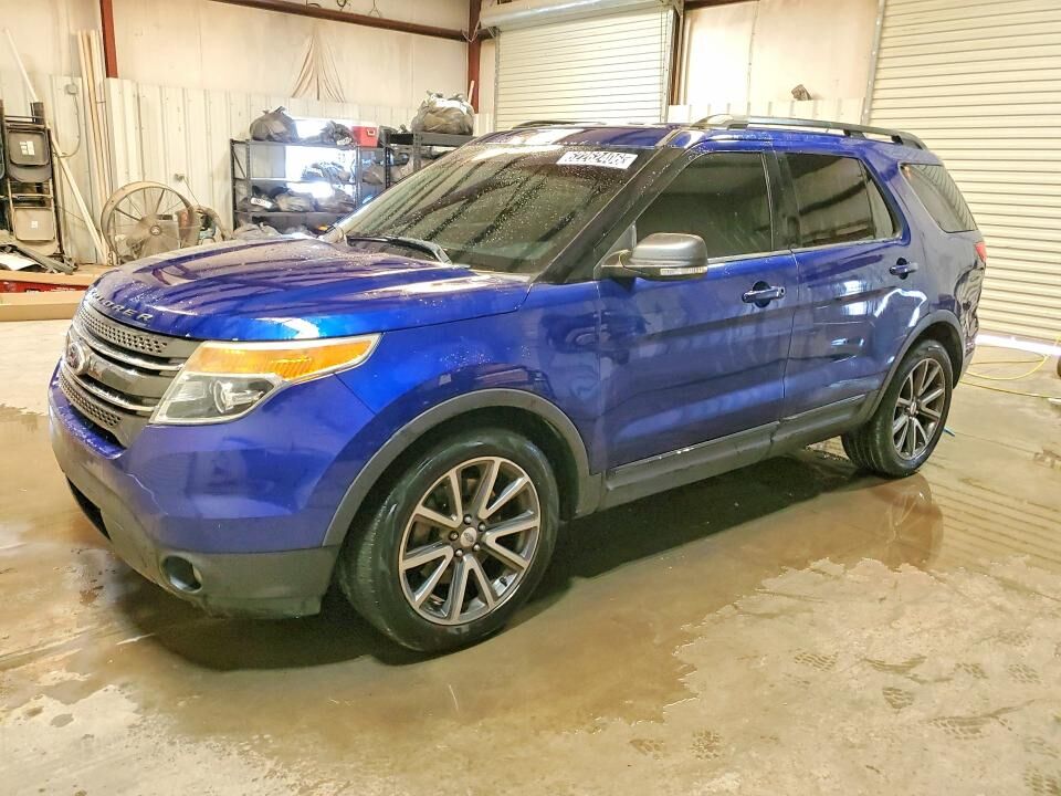 2015 FORD Explorer