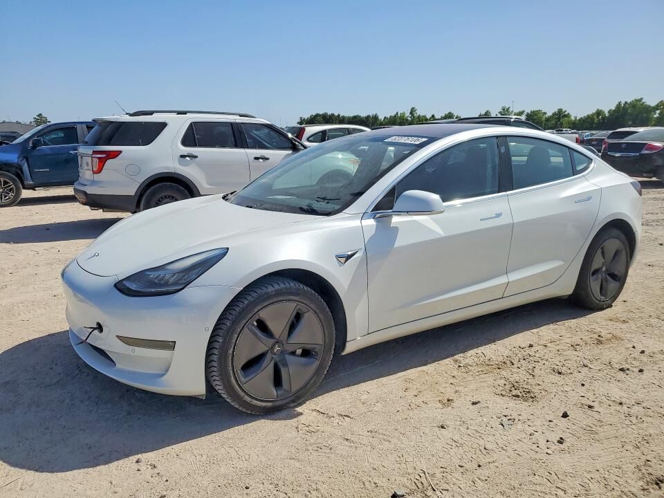 2018 TESLA Model 3