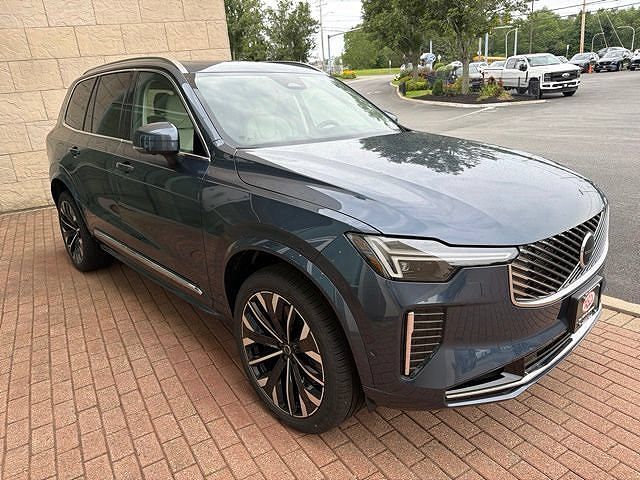 2026 VOLVO XC90