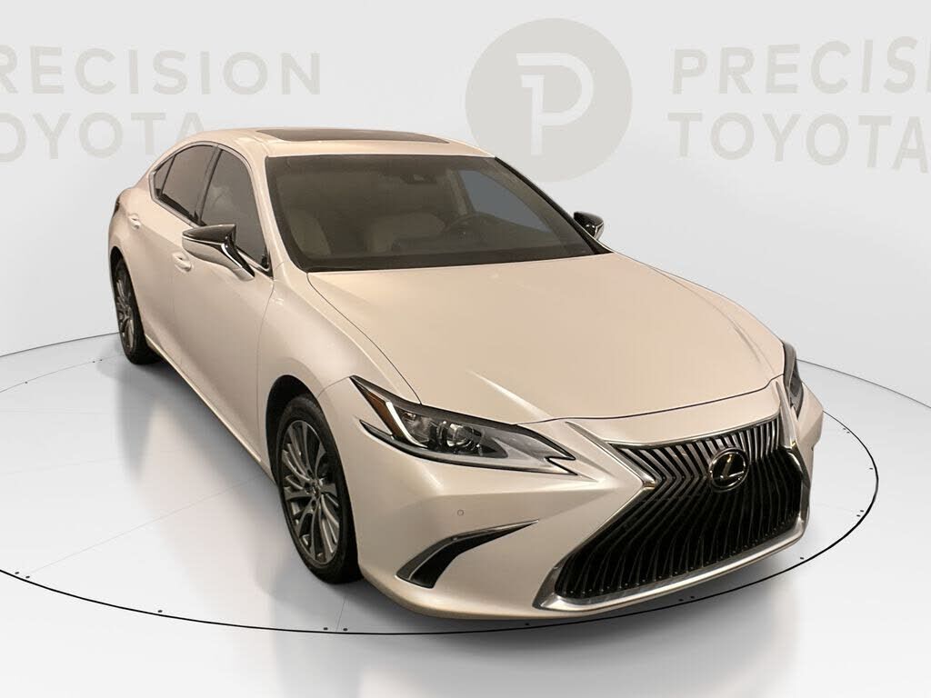 2020 LEXUS ES