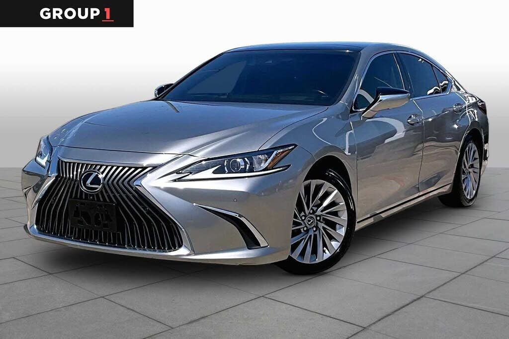 2019 LEXUS ES