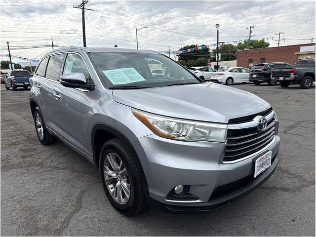 2015 TOYOTA Highlander