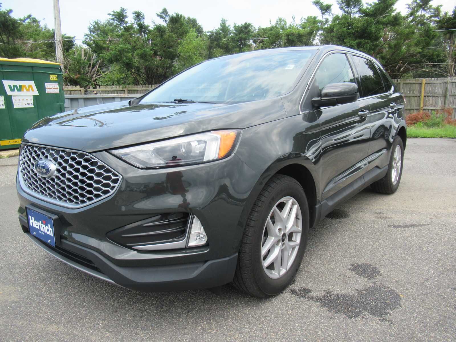 2023 FORD Edge