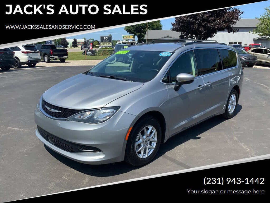 2021 CHRYSLER Voyager