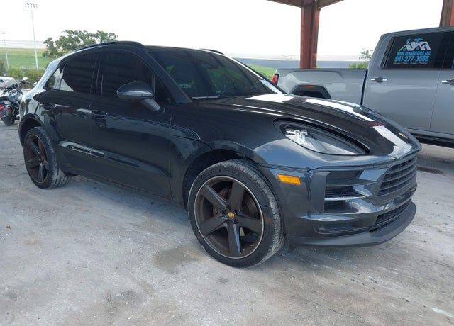 2019 PORSCHE Macan