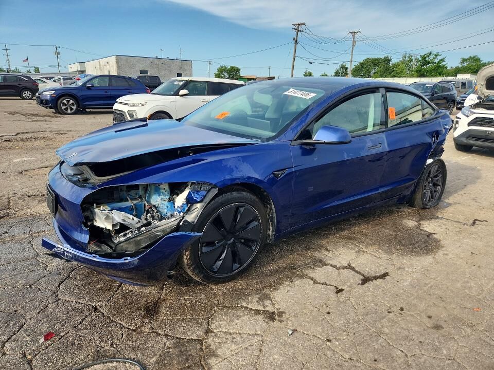 2025 TESLA Model 3
